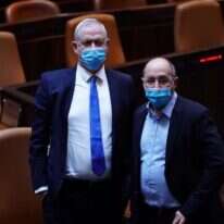 ניסנקורן וגנץ בכנסת. | עדינה ולמן דוברות הכנסת