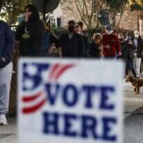 עומדים בתור לקלפי. | גטי אימג'ס