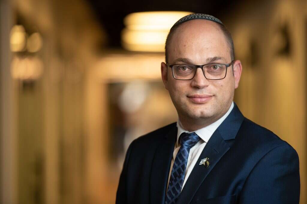 דוד צביאל גנץ. | שריה דיאמנט