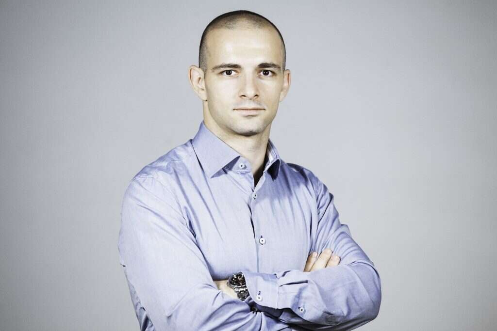 ד"ר לב טופור. | דימה פוליבקין