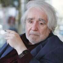 שירה שמתייחסת למצבים אנושיים שאינם תלויים בזמן ובמקום. נתן זך, 2011. | יוסי אלוני