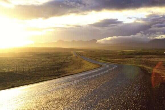 גשם באביב | שאטרסטוק גשם באביב | שאטרסטוק