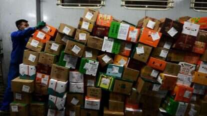 הכנות בסין לקראת מכירות של יום הרווקים הסיני בשבוע שעבר. | AFP