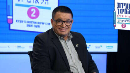 השר מיכאל ביטון. | יוסי אלוני