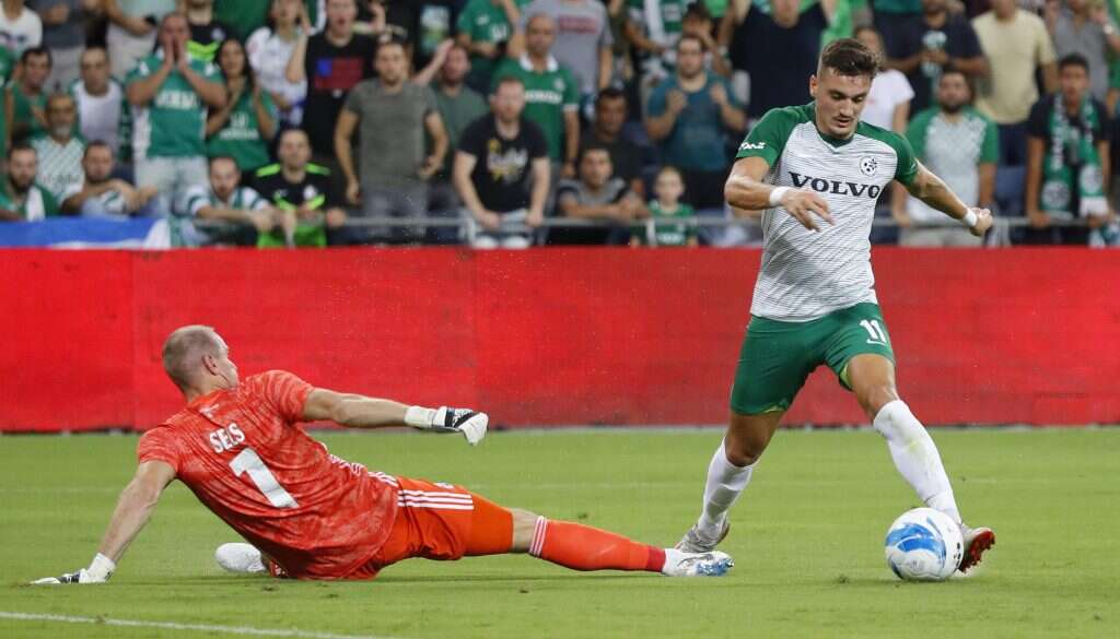 היה צריך להיות סבלני. ירדן שועה בעונה שעברה בחיפה. | AFP