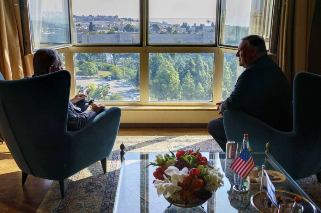 פומפאו ונתניהו. רוני פריסוקה, מחלקת המדינה