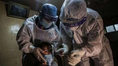 ילד ברצועת עזה נבדק לקורונה. | EPA