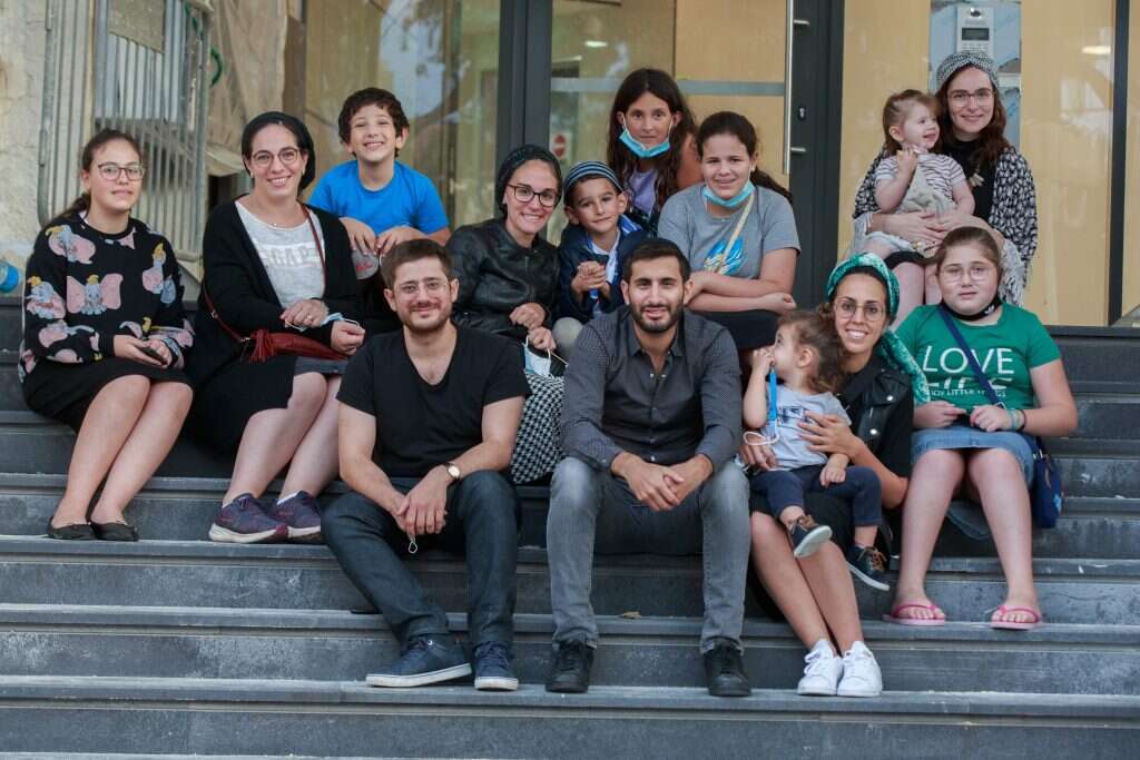 אנצ'ו ג'וש, ג'יני