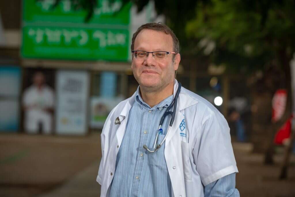 ד"ר זיו פז. | אנצ'ו ג'וש, ג'יני