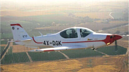 מטוס קל מדגם סנונית. | ארכיון חיל האוויר