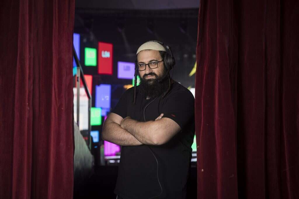 יעקב אסרף. | הדס פרוש, פלאש 90