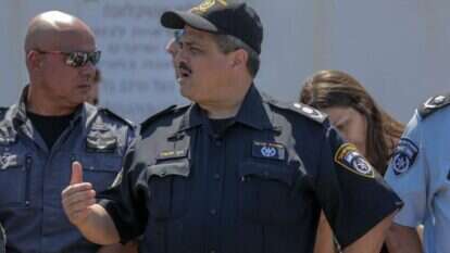 בשמאל ובאקדמיה נשמעו תגובות של כעס ואף חרדה מפני מינויו של איש שב"כ, דתי ומתנחל. המפכ"ל רוני אלשיך בתדרוך באשקלון, 2018. | יהודה פרץ