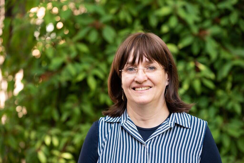 שרה קרסיק. | אביטל הירש