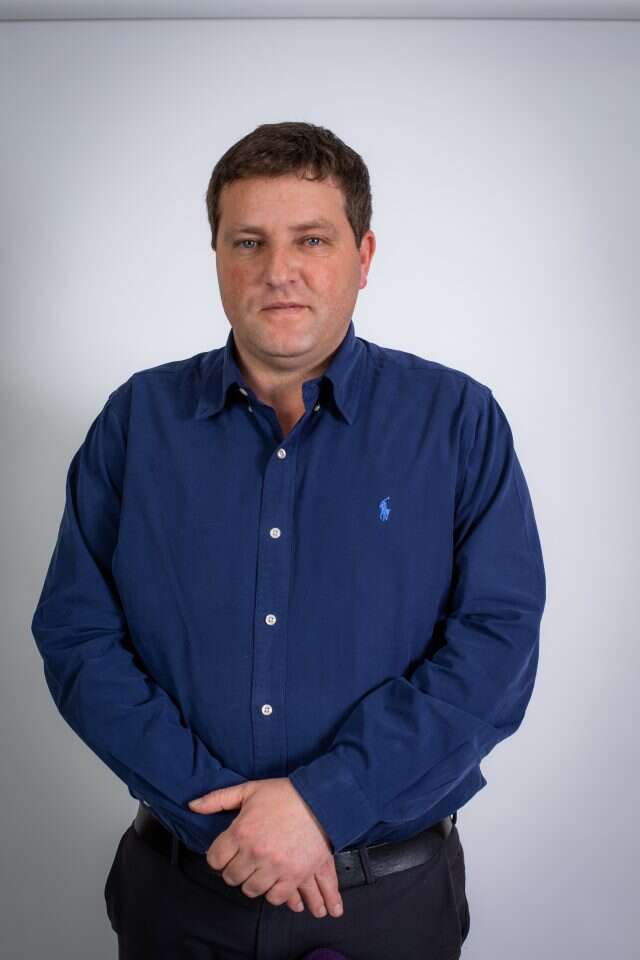 צוות טיפול מיוחד מתכנס מדי שבוע. ראש העיר פתח־תקווה, רמי גרינברג. | אריק סולטן