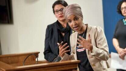 להחליש את אמריקה כי זו מדינה שנולדה בחטא. אילהן עומר ורשידה טאליב. | AFP