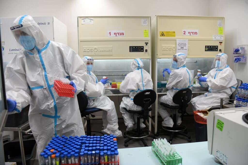 מעבדת קורונה של קופת חולים מאוחדת. | יוסי זליגר
