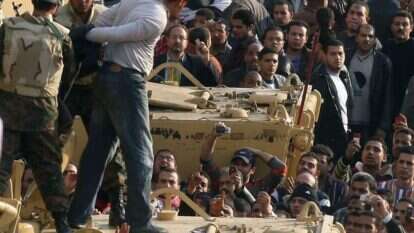 הפגנות האביב הערבי בכיכר תחריר, 2011. | AFP הפגנות האביב הערבי בכיכר תחריר, 2011. | AFP