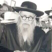 פוסק מקורי ונחוש התומך במידנת ישראל ונאבק בגיוס נשים לצבא. הרב צבי פסח פראנק. | באדיבות המשפחה