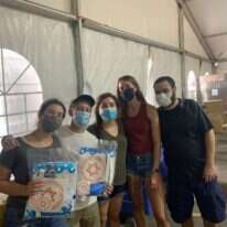 מתנדבי מסע אורזים מצרכים עבור מד"א. | ארגון מסע