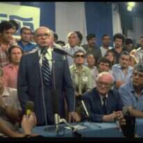 מנחם בגין במטה הליכוד בליל המהפך, 17 במאי 1977. | הרמן חנניה, לע"מ