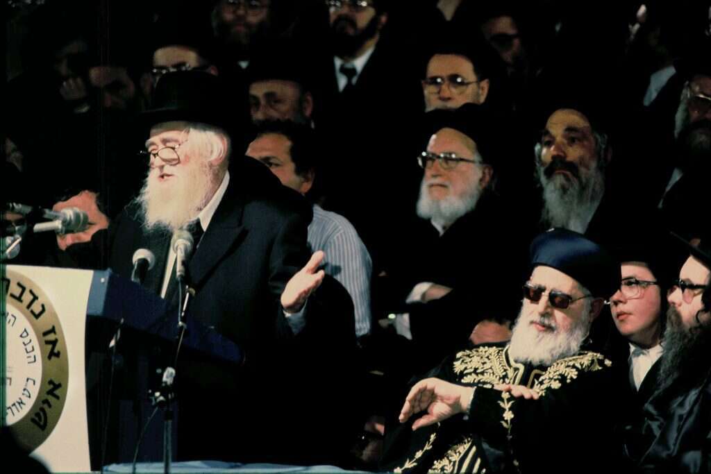 הרב שך ב"נאום השפנים". | משה שי, פלאש 90