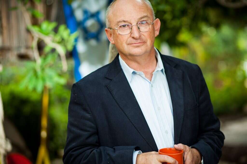 "כנראה המכות הגיעו לו". אריה אלדד. | אריק סולטן "כנראה המכות הגיעו לו". אריה אלדד. | אריק סולטן