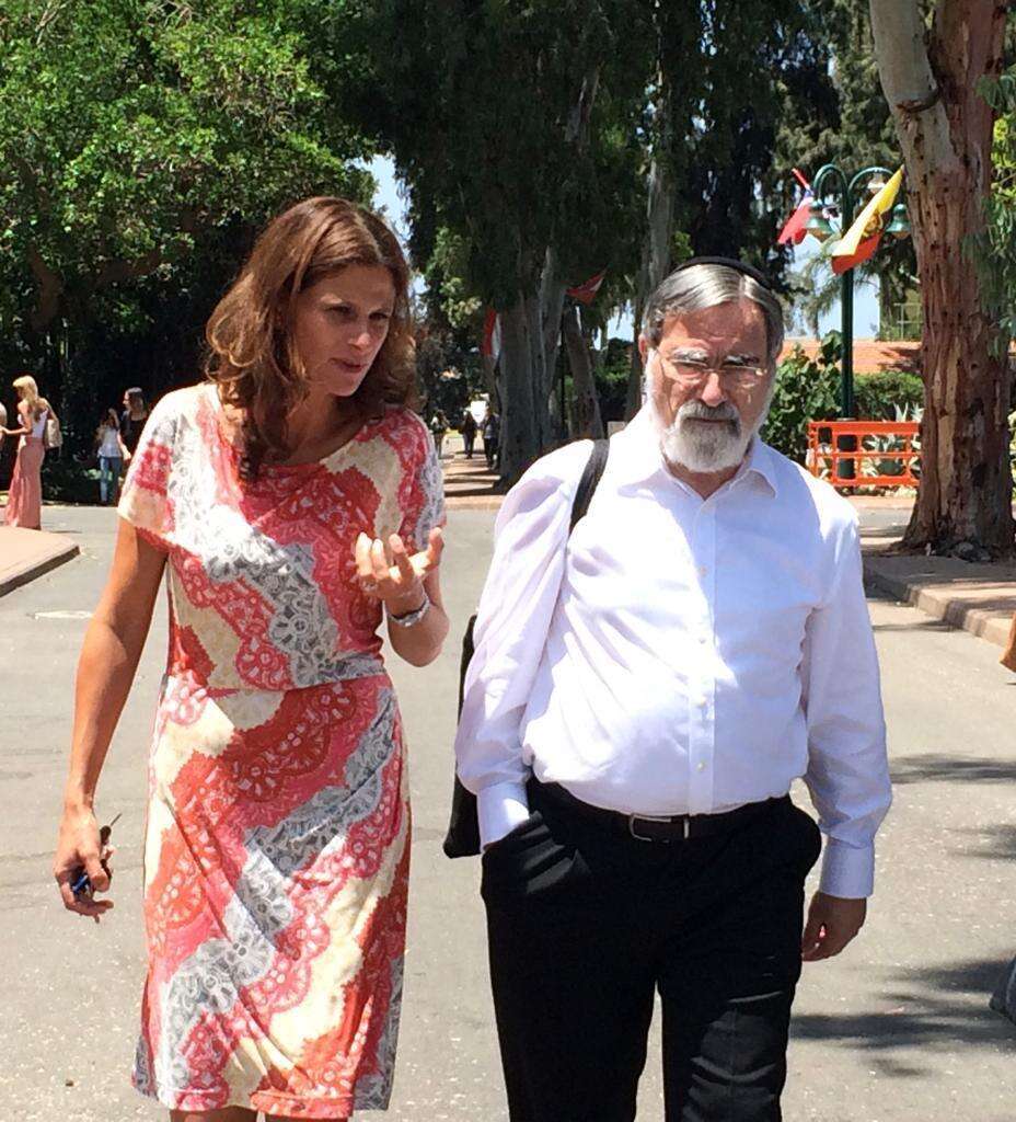 ח"כ קוטלר-וונש עם הרב זקס ח"כ קוטלר-וונש עם הרב זקס