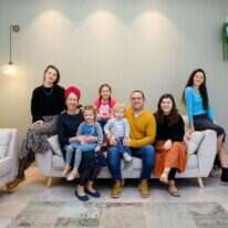 משפחת בר־כתר, כרמי קטיף. | לירון מולדובן