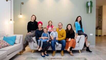 משפחת בר־כתר, כרמי קטיף. | לירון מולדובן משפחת בר־כתר, כרמי קטיף. | לירון מולדובן