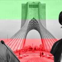 עלי חמינאי (משמאל) ובנו מוג'תבא. צילומים:  EPA ,Shutterstoc, Mahmoud Hosseini