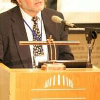 ''ההבניה של 'דת' כדבר מיושן ופרימיטיבי היא הבניה מודרנית''. קזנובה. | באדיבות מכון ון ליר בירושלים