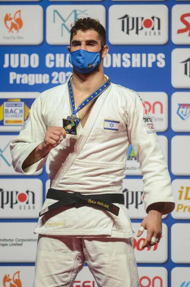סגירת מעגל. פלצ'יק עם מדליית הזהב בפראג. | AFP