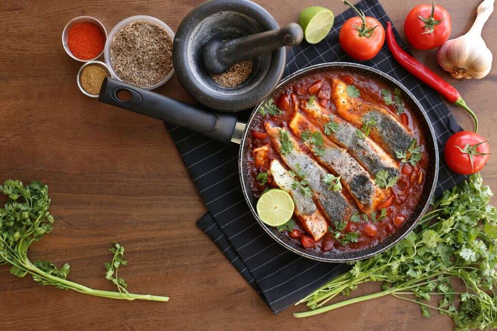 קשה להתעלם מגדיעתו של ענף חשוב כל כך לארוחת השבת. חריימה. | אפרת ליכטנשטט