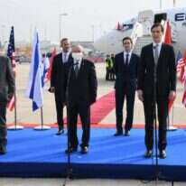 קושנר ובן שבת טרם ההמרה, הבוקרבנתב"ג. | David Azagury/U.S. Embassy Jerusalem
