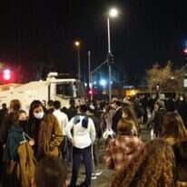 מכתזי"ת ומפגינים מול המטה הארצי. | חוננו