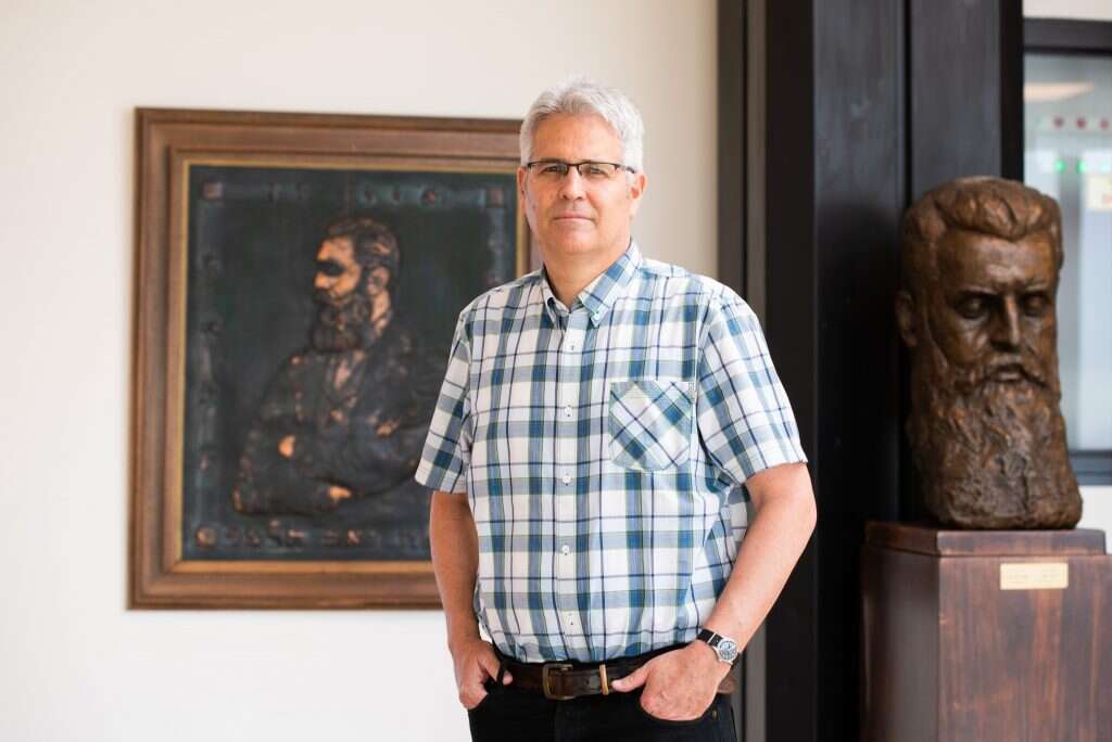 פרופ' גור אלרואי. | אביטל הירש