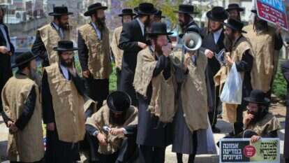 "הממשלה החליטה לפתור את מצוקת הדיור של החרדים בירושלים על גופתה של בית שמש". הפגנה בבית־שמש ביום העצמאות 2017 | יעקב לדרמן, פלאש 90