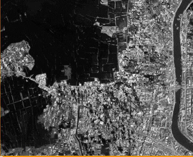 נזקי הצונאמי בתמונת לוויין. | ארכיון ההדמאות ברשות המעבדה לחישה מרחוק והדמאה פלנטרית