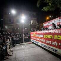 המחאה נגד הרכבת, לפני כשבועיים. | יונתן זינדל – פלאש 90