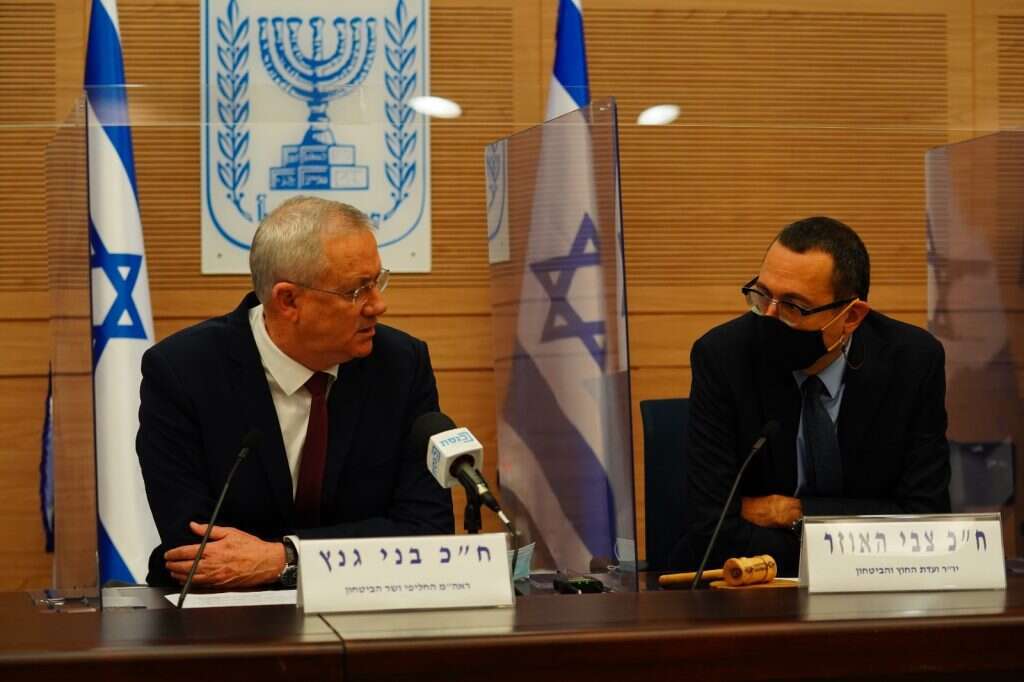 בני גנץ וצבי האוזר. | דוברות הכנסת, עדינה ולמן