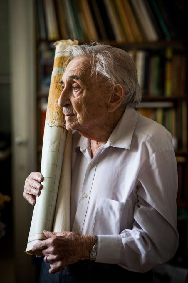 משה ברור. | אריק סולטן