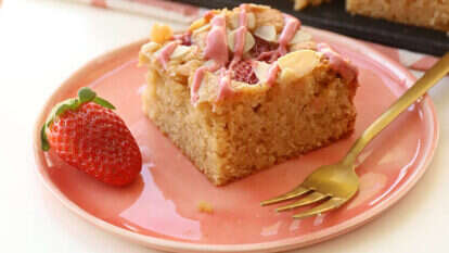 עוגת שקדים ושמן זית. | אפרת ליכטנשטט עוגת שקדים ושמן זית. | אפרת ליכטנשטט