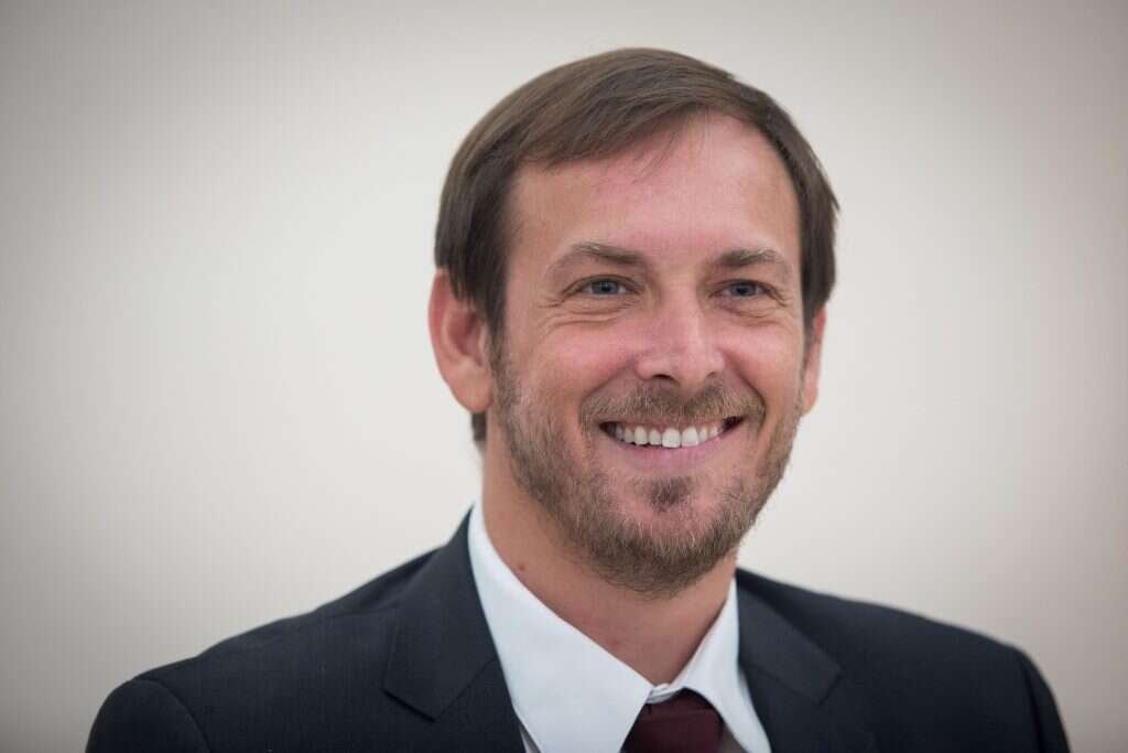 מעשה שלא ייעשה. אסף זמיר. | נעם ריבקין פנטון