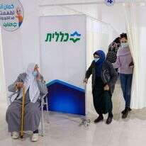 מתחסנים במגזר הערבי. | AFP