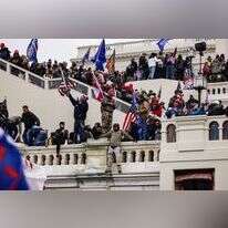 תומכי טראמפ מסתערים על הקפיטול במחאה על נצחונו של ביידן. | AFP