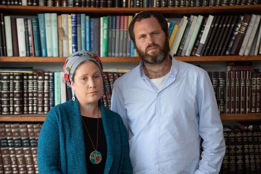 צריך לבוא עם אוכל חם וסבלנות לאמירות דוקרות. יצחק ושירה קליין. | שריה דיאמנט