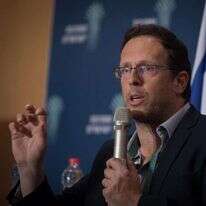 משה קינלי טור פז. | נעם ריבקין פנטון פלאש 90