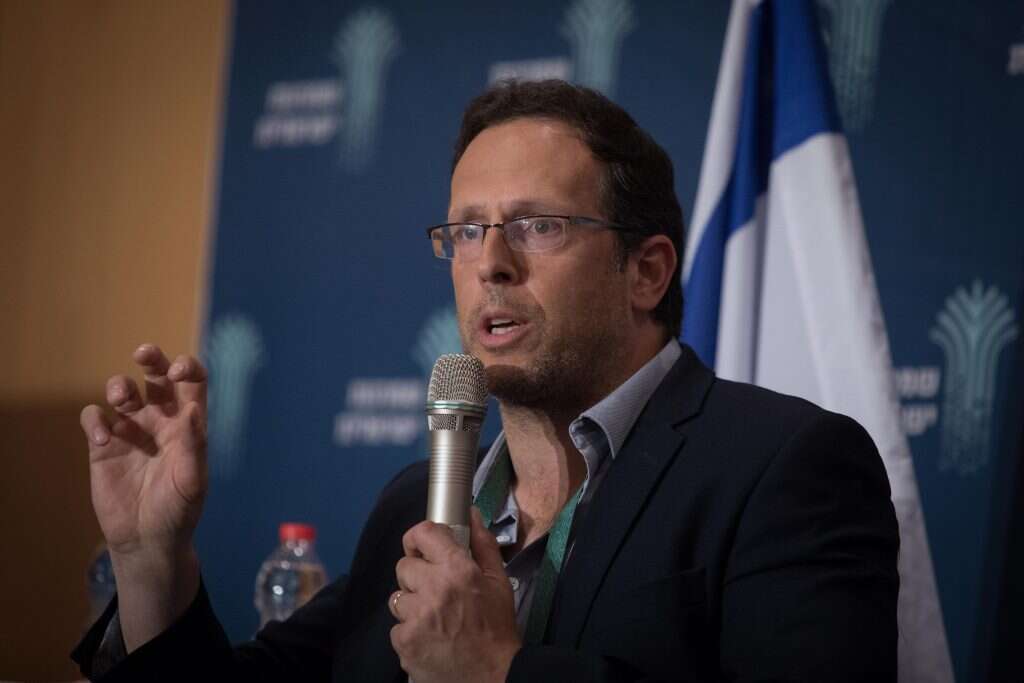 משה קינלי טור פז. | נעם ריבקין פנטון פלאש 90