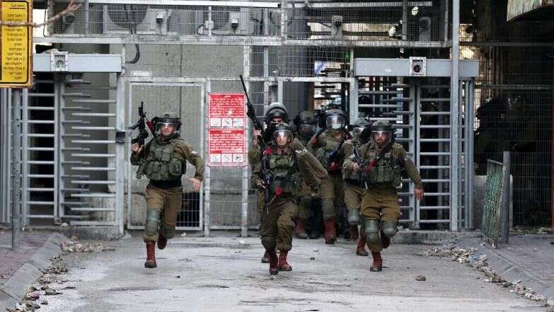 כוחות צה"ל בחברון | EPA