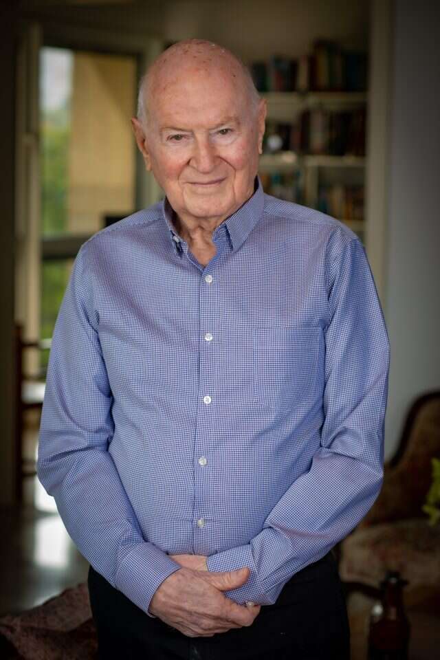 "לא רציתי לקנות פה דירה בגלל התדמית האליטיסטית, אני לא רואה את עצמי כזה". זמיר. | אריק סולטן